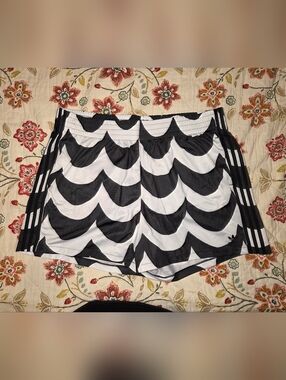 Adidas Originals x Marimekko Primegreen black and white athletic shorts, size 3X